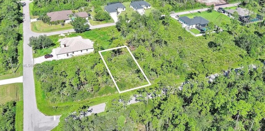 Terrain à Port Charlotte, Floride № 2164335