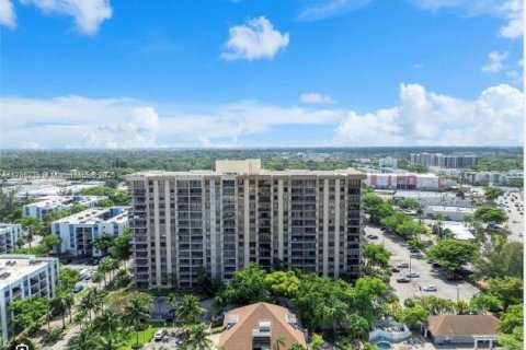 Copropriété à vendre à North Miami, Floride: 2 chambres, 117.06 m2 № 1867477 - photo 1