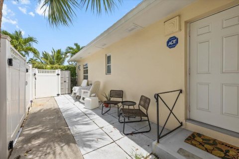 Studio in Lake Worth, Florida № 2171525 - photo 11