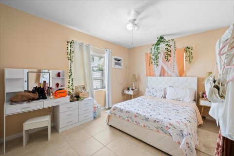 Studio in Lake Worth, Florida № 2171525 - photo 8