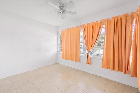 Studio in Lake Worth, Florida № 2171525 - photo 10