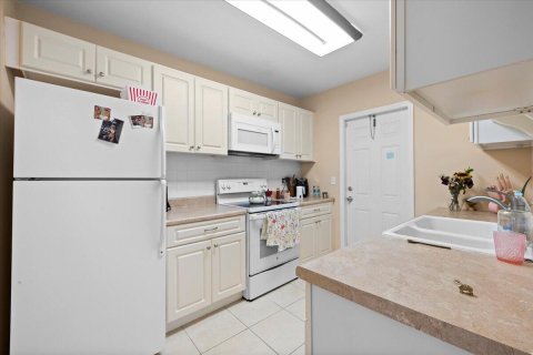 Studio in Lake Worth, Florida № 2171525 - photo 7
