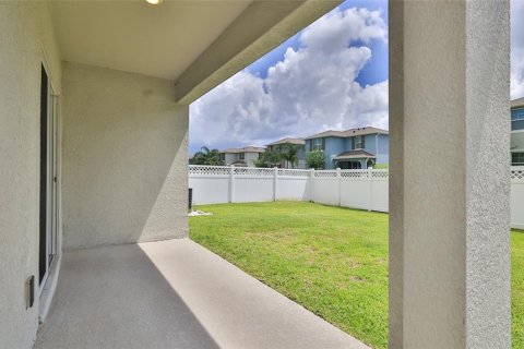 Villa ou maison à vendre à New Smyrna Beach, Floride: 3 chambres, 141.21 m2 № 1793027 - photo 12