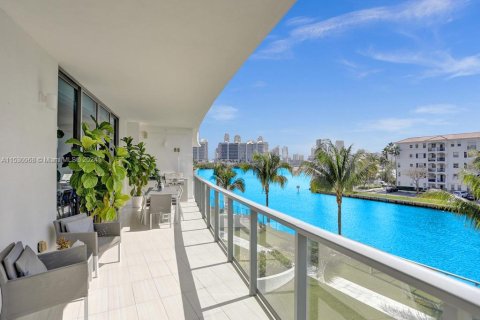 Copropriété à vendre à Aventura, Floride: 3 chambres, 226.77 m2 № 2171968 - photo 22