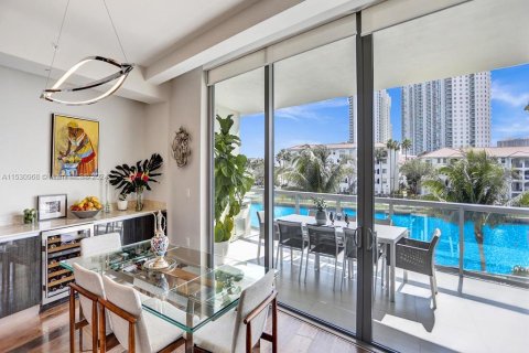Copropriété à vendre à Aventura, Floride: 3 chambres, 226.77 m2 № 2171968 - photo 8