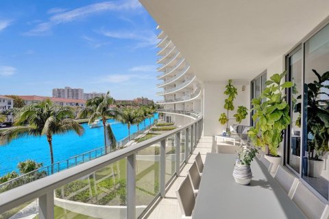 Copropriété à vendre à Aventura, Floride: 3 chambres, 226.77 m2 № 2171968 - photo 27