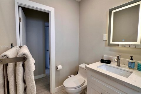 Villa ou maison à vendre à Fort Lauderdale, Floride: 3 chambres, 165.83 m2 № 2025200 - photo 22