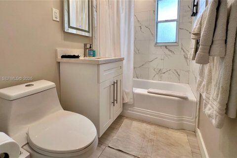 Villa ou maison à vendre à Fort Lauderdale, Floride: 3 chambres, 165.83 m2 № 2025200 - photo 24