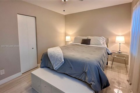 Villa ou maison à vendre à Fort Lauderdale, Floride: 3 chambres, 165.83 m2 № 2025200 - photo 19