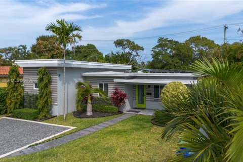 Villa ou maison à vendre à Fort Lauderdale, Floride: 3 chambres, 165.83 m2 № 2025200 - photo 3