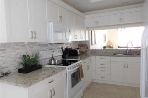 Condominio en alquiler en Sarasota, Florida, 2 dormitorios, 119.84 m2 № 1334246 - foto 4