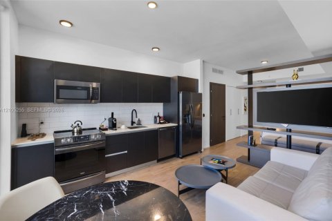 Copropriété à vendre à Miami, Floride: 39.95 m2 № 2424886 - photo 13