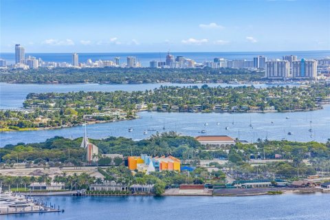 Copropriété à vendre à Miami, Floride: 39.95 m2 № 2424886 - photo 25