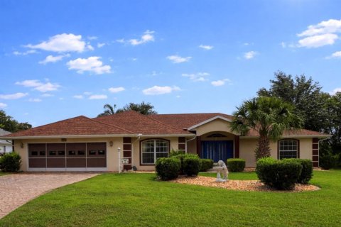 Casa en Leesburg, Florida 3 dormitorios, 266.54 m2 № 2105541