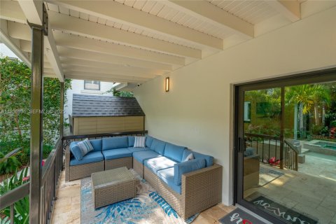 Купить виллу или дом в Майами-Бич, Флорида 4 спальни, 199.93м2, № 1994157 - фото 19