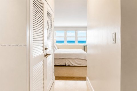 Copropriété à louer à Miami Beach, Floride: 1 chambre, 78.97 m2 № 2269945 - photo 12