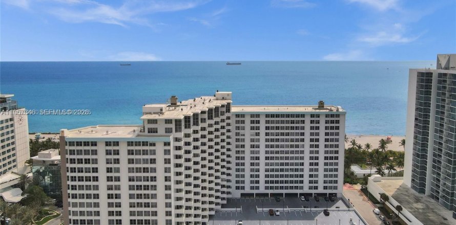 Студия в кондо в Майами-Бич, Флорида № 2019771