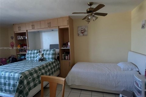 Купить кондоминиум в Майами-Бич, Флорида 52.58м2, № 2019771 - фото 7