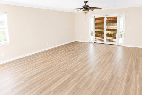 Villa ou maison à vendre à Lutz, Floride: 3 chambres, 136.75 m2 № 2289709 - photo 10