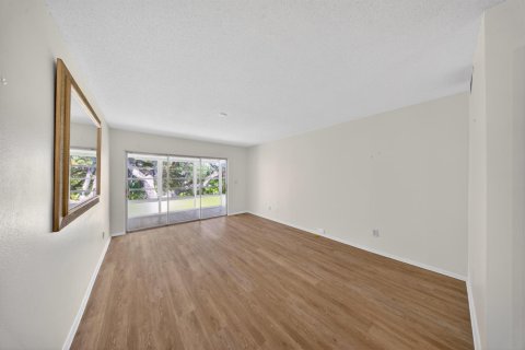 Copropriété à vendre à Stuart, Floride: 2 chambres, 93.37 m2 № 2083409 - photo 8