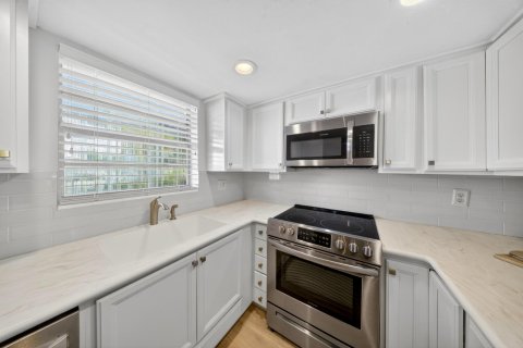 Copropriété à vendre à Stuart, Floride: 2 chambres, 93.37 m2 № 2083409 - photo 5
