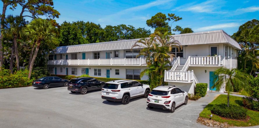 Condo à Stuart, Floride, 2 chambres  № 2083409
