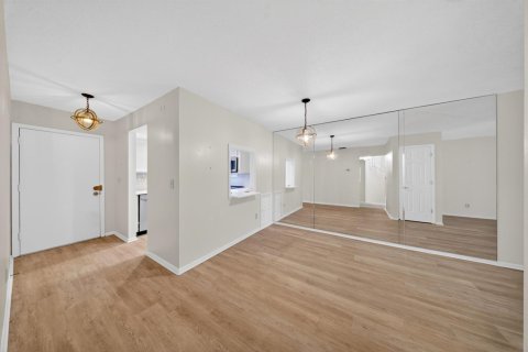 Copropriété à vendre à Stuart, Floride: 2 chambres, 93.37 m2 № 2083409 - photo 10