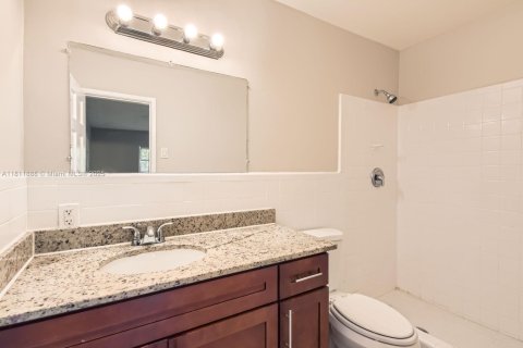 House in Sunrise, Florida 4 bedrooms, 149.48 sq.m. № 1948833 - photo 15