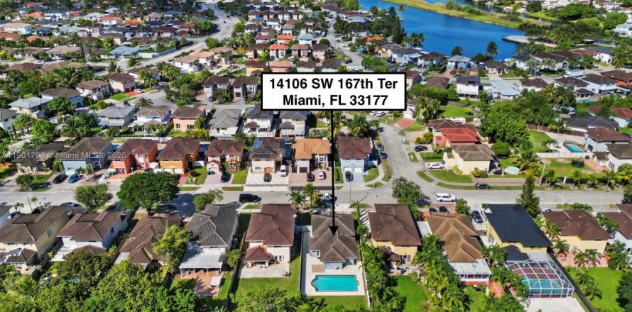 Villa ou maison à Miami, Floride 3 chambres, 115.29 m2 № 1954227