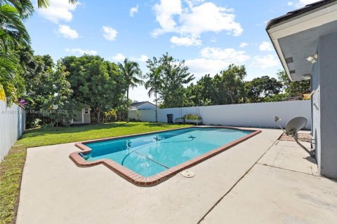 Villa ou maison à vendre à Miami, Floride: 3 chambres, 115.29 m2 № 1954227 - photo 4