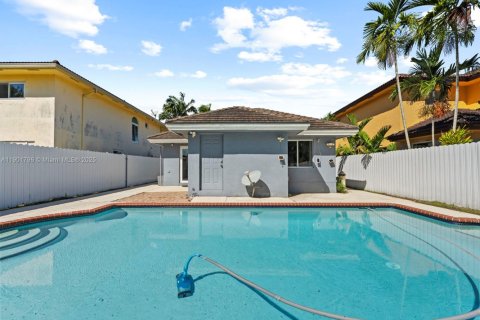 Villa ou maison à vendre à Miami, Floride: 3 chambres, 115.29 m2 № 1954227 - photo 23