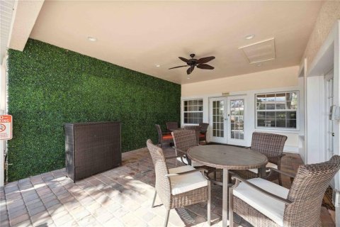 Condo in Sarasota, Florida, 2 bedrooms  № 2137941 - photo 19