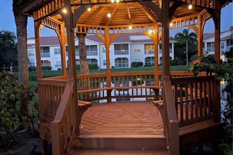 Condo in Sarasota, Florida, 2 bedrooms  № 2137941 - photo 24