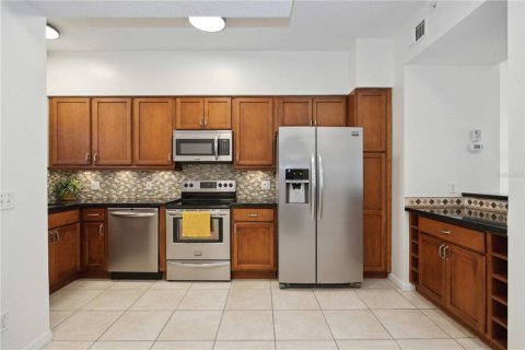 Condo in Sarasota, Florida, 2 bedrooms  № 2137941 - photo 4