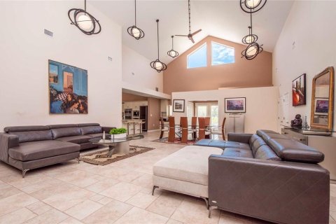 Villa ou maison à vendre à Clermont, Floride: 4 chambres, 259.57 m2 № 2413674 - photo 4