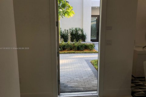 Casa en venta en Doral, Florida, 3 dormitorios, 204.76 m2 № 1942974 - foto 7