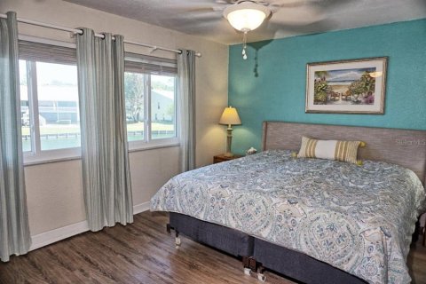 Condo in Lutz, Florida, 2 bedrooms  № 2231708 - photo 24