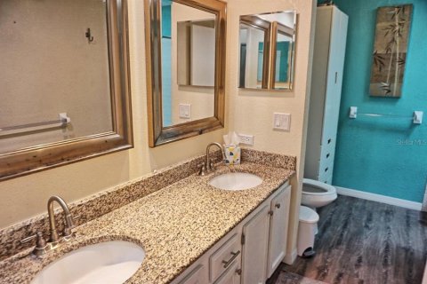 Condo in Lutz, Florida, 2 bedrooms  № 2231708 - photo 26