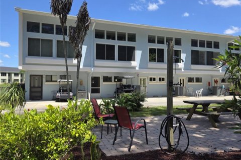 Condo in Lutz, Florida, 2 bedrooms  № 2231708