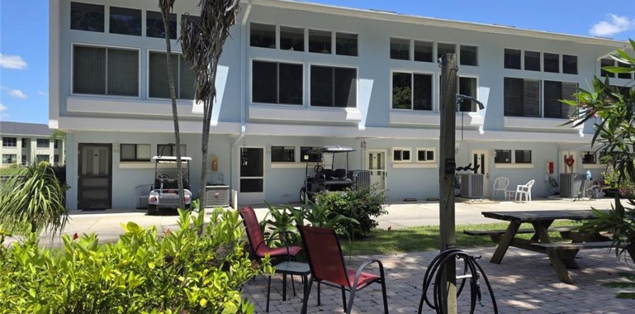 Condo in Lutz, Florida, 2 bedrooms  № 2231708