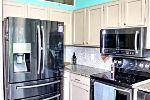 Condo in Lutz, Florida, 2 bedrooms  № 2231708 - photo 21