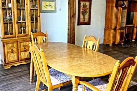 Condo in Lutz, Florida, 2 bedrooms  № 2231708 - photo 12