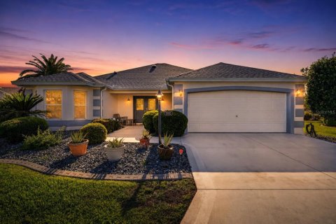 Casa en The Villages, Florida 2 dormitorios, 177.26 m2 № 2132416