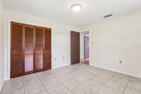 Купить виллу или дом в Киссимми, Флорида 6 комнат, 162.11м2, № 2215381 - фото 16