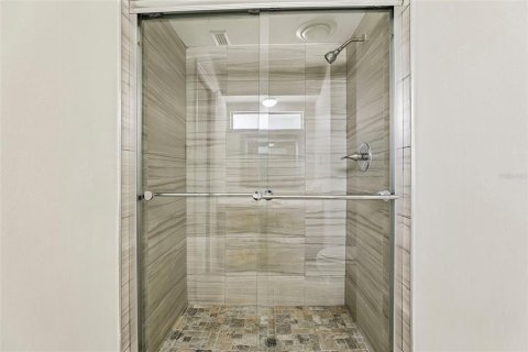 Купить виллу или дом в Киссимми, Флорида 6 комнат, 162.11м2, № 2215381 - фото 21