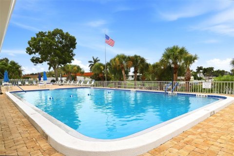 Villa ou maison à vendre à Sarasota, Floride: 2 chambres, 104.05 m2 № 2302812 - photo 21