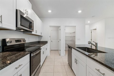 House in Wesley Chapel, Florida 5 bedrooms, 221.94 sq.m. № 2143081 - photo 22
