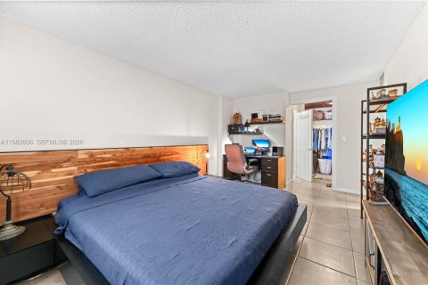 Купить кондоминиум в Холливуд, Флорида 2 спальни, 96.62м2, № 2049346 - фото 17