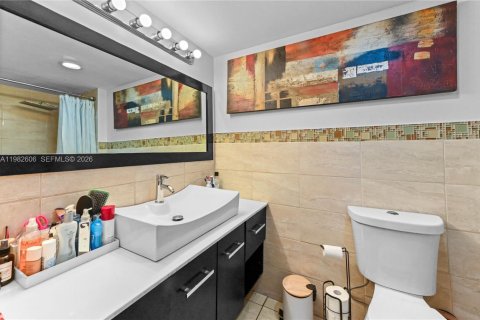 Купить кондоминиум в Холливуд, Флорида 2 спальни, 96.62м2, № 2049346 - фото 20