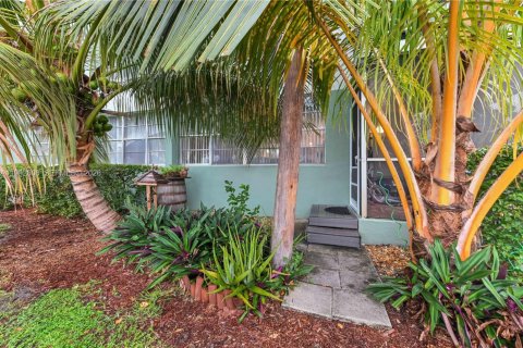 Купить кондоминиум в Холливуд, Флорида 2 спальни, 96.62м2, № 2049346 - фото 26